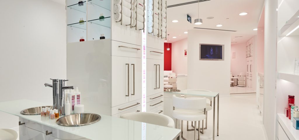 The Best Manicure for Weak and Brittle Nails